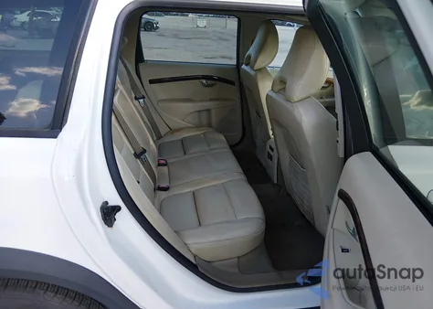 2008 Volvo Xc70 3.2 z USA, uszkodzony, nr VIN YV4BZ982X81023989